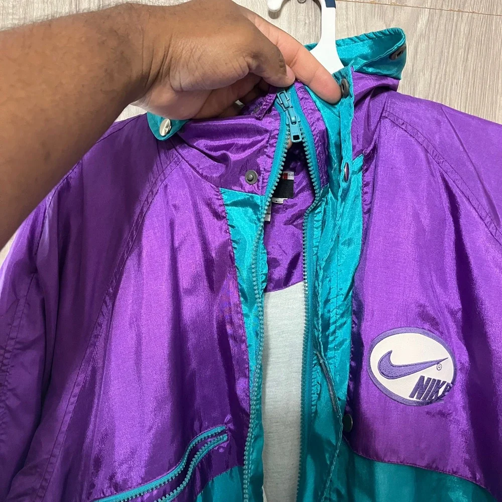 RARE Vintage Nike SWOOSH Spell out tag 90's Windbreaker colorblock hooded jacket